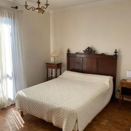 Jolie Maison Tres Calme 別荘 *