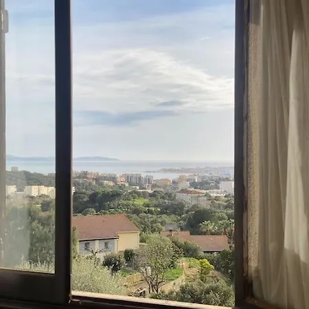 Jolie Maison Tres Calme アジャクシオ